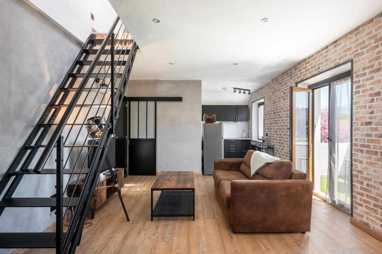 Superbe Loft Industriel - Casa Vostra - Caution 800 Eur & Id Requises - Gaillard Tram-Frontiere Apartment Bagian luar foto